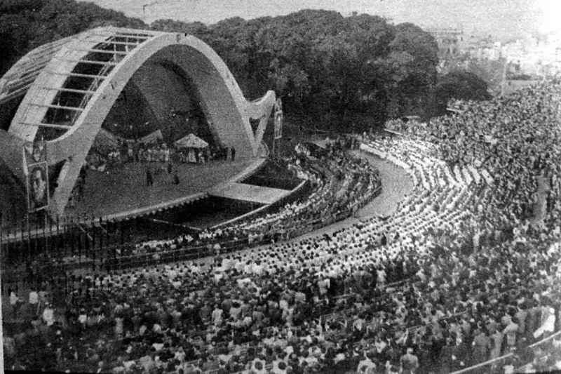 After the Crowds Leave: The American Towns That Bet on Rock Festivals and Lost