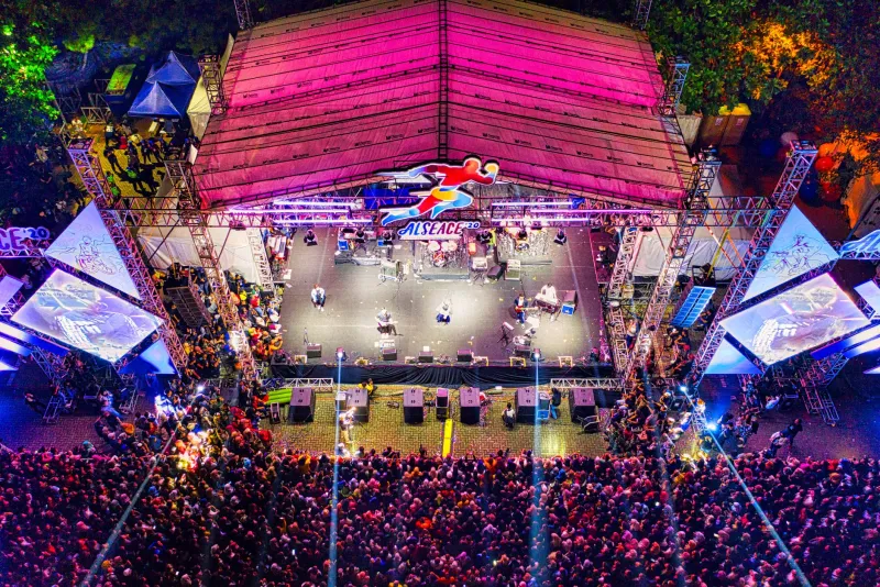 Mud, Music, and Meaning: The American Rock Festivals That Rewrote the Rules of a Generation